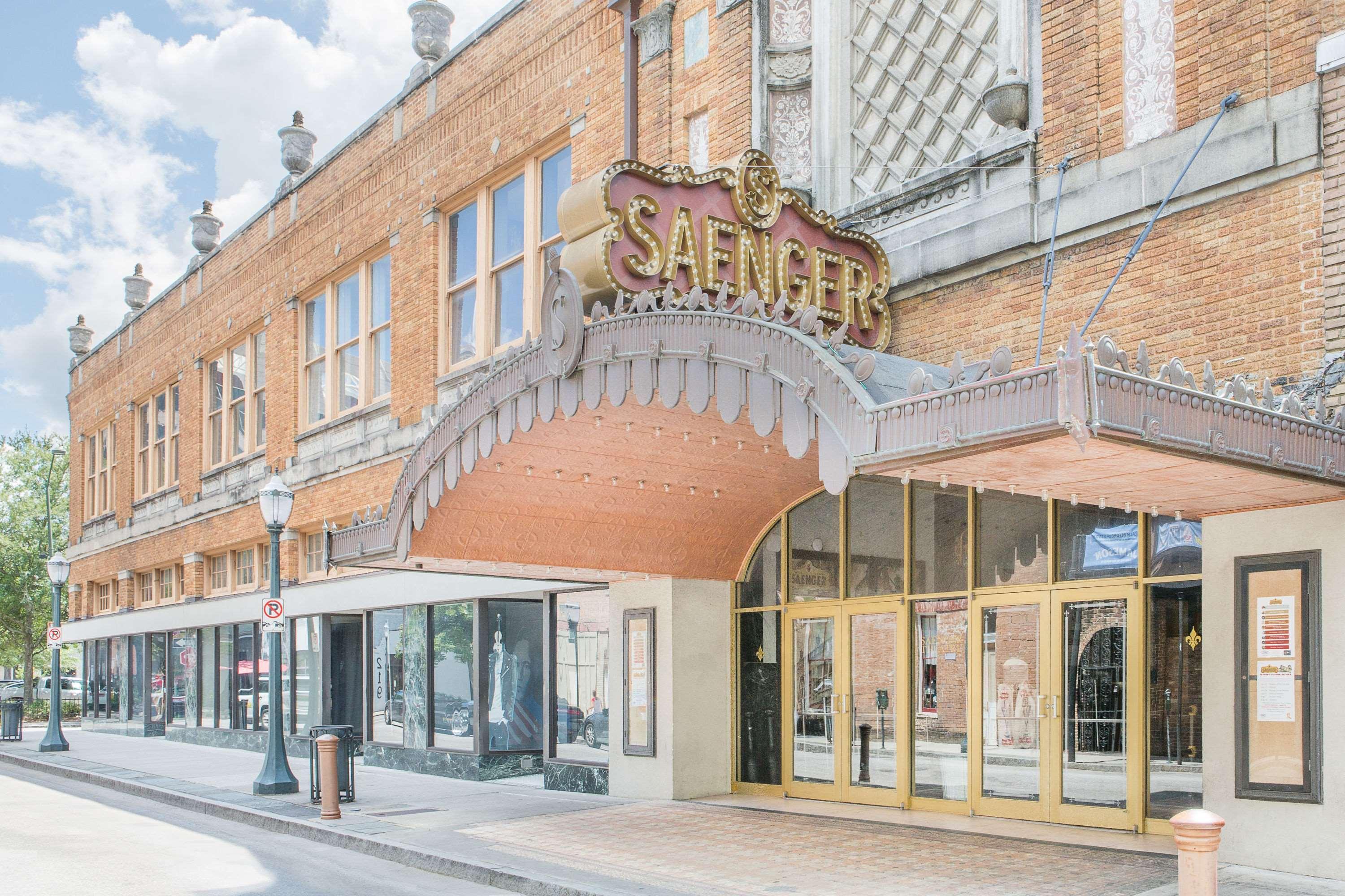 Super 8 By Wyndham Mobile Hotel Exterior photo